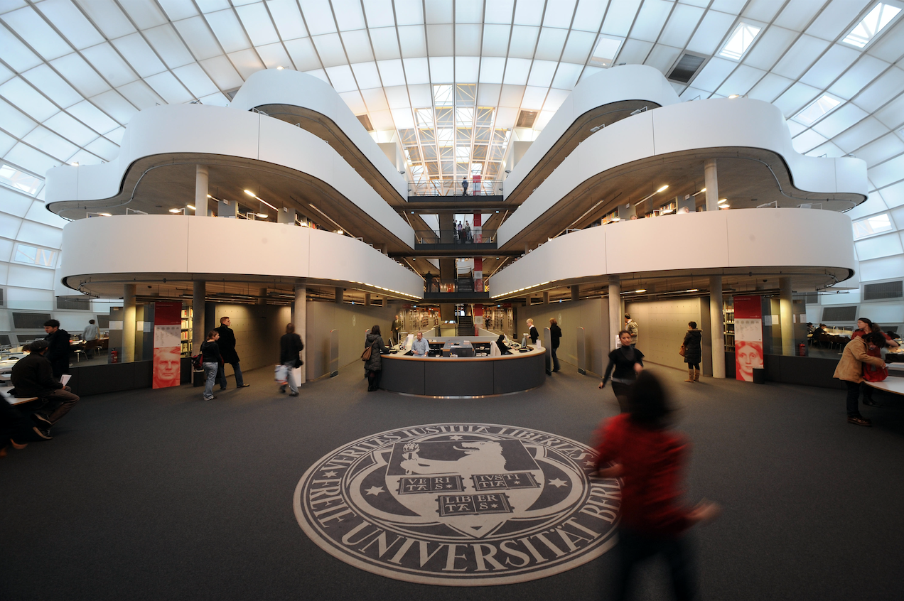 Freie Universität Berlin - David Ausserhofer_Philological Library Campus Dahlem