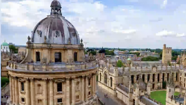 Image of a College in Oxford