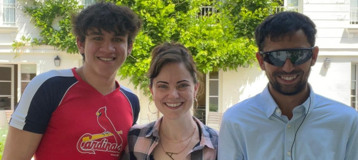 Alex with the friends he made on the Global Neuroscience program